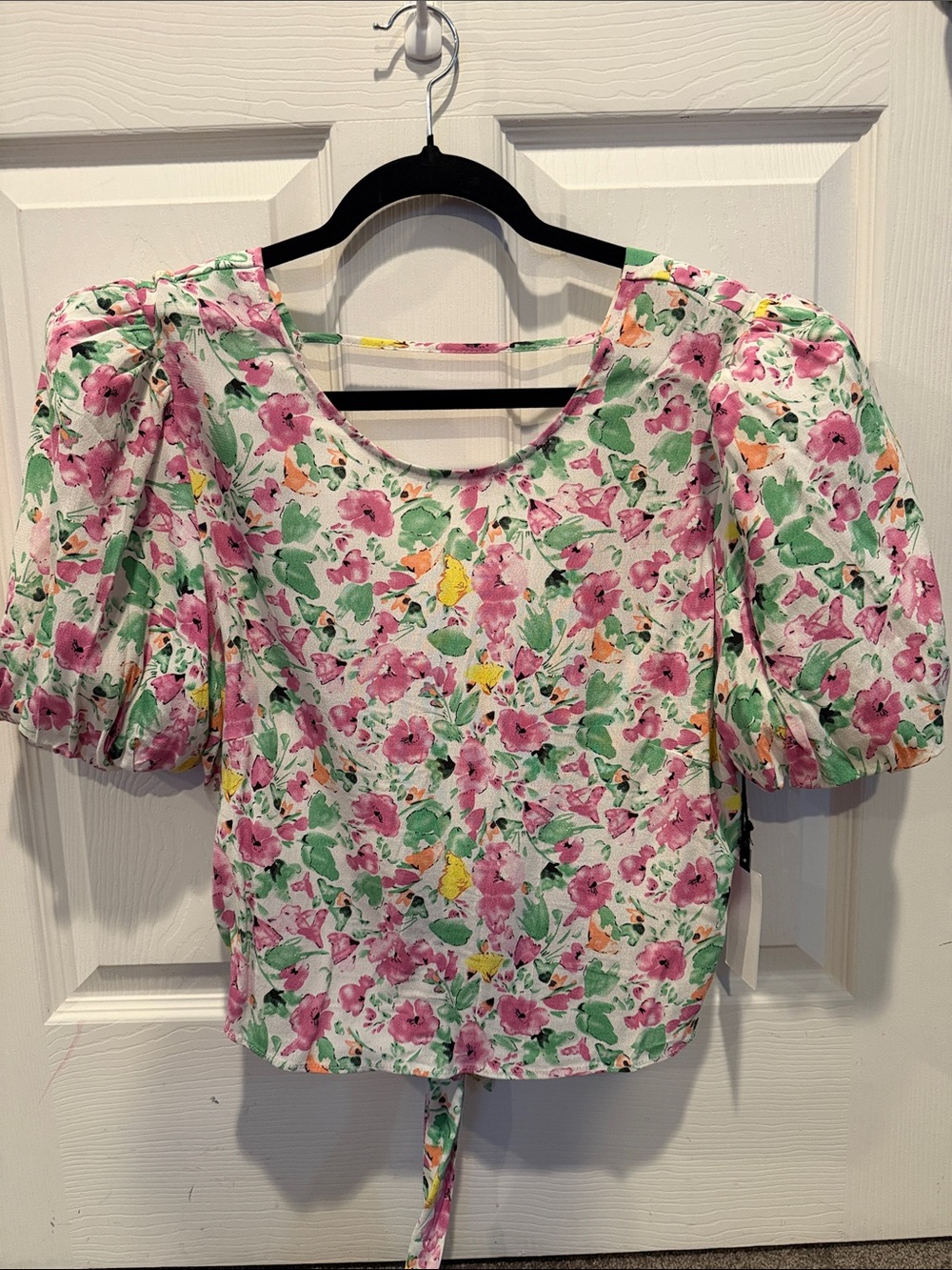 ASTR Floral Puff-Sleeve Crop Top - Pink & Green